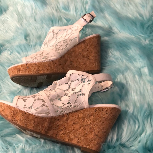 Fergalicious Wedge Heels Sandals 9 - Picture 5 of 9